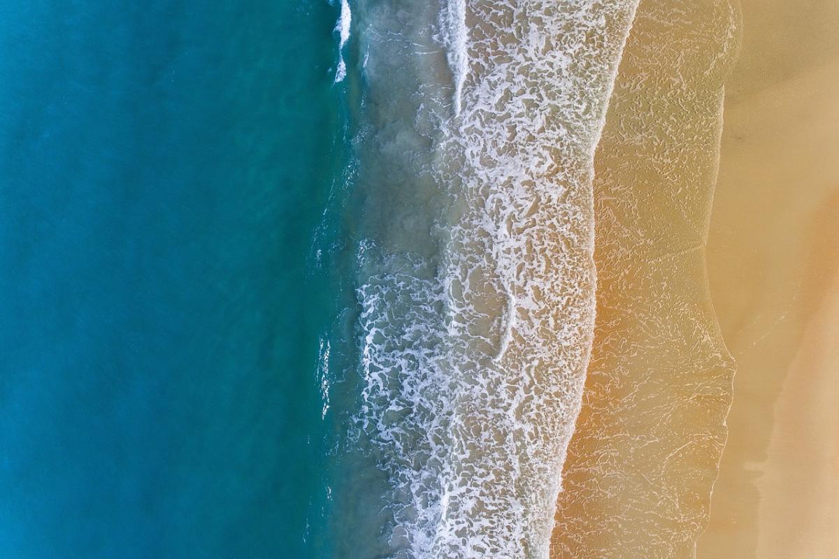 Ervaar de natuurlijke schoonheid van Flat Point Beach op Saba